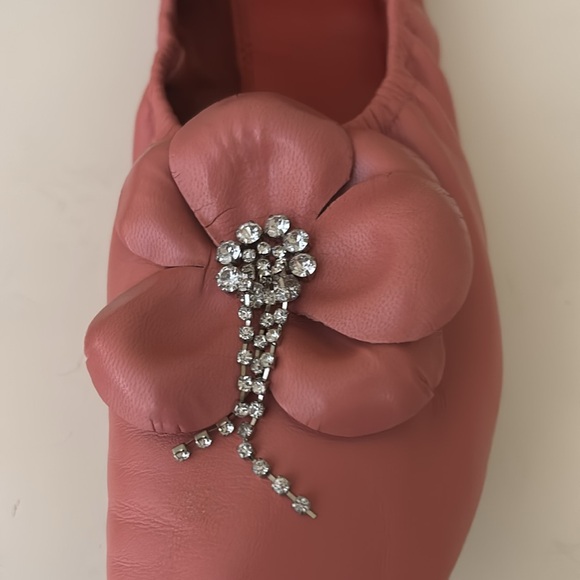 Tory Burch Coral Flats with Floral Detail - Picture 3 of 7